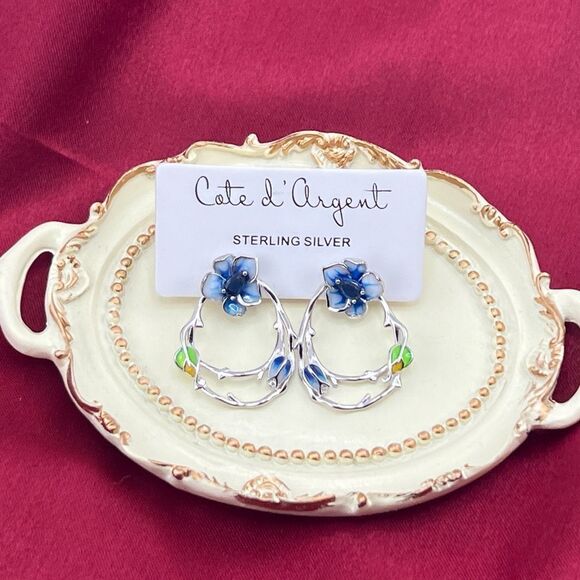 Sterling Silver Floral Hoop Earrings by Cote d’Argent - Picture 3 of 6